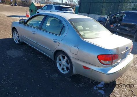 2002 Infiniti I35 Luxury z USA, uszkodzony, nr VIN JNKDA31A32T021674